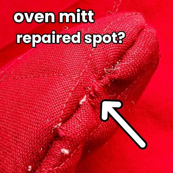 Jingles & Joy Holiday Kitchen Towel & Quilted Oven Mitt Set - Picture 11 of 11